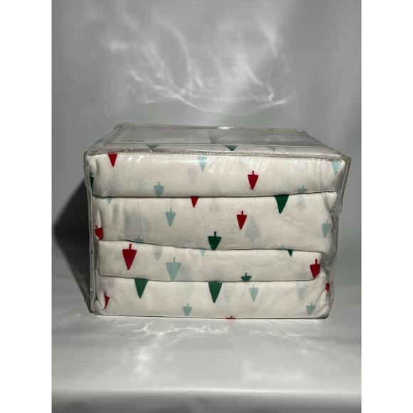 HD Designs Queen Sheet Set White‎ Pine Tree Christmas Design 220 Thread NWT - Picture 7 of 10
